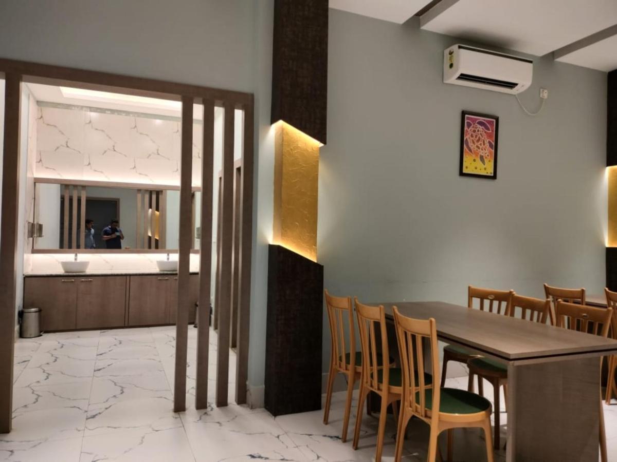 Parth King Beach Resort マンダーマニ エクステリア 写真