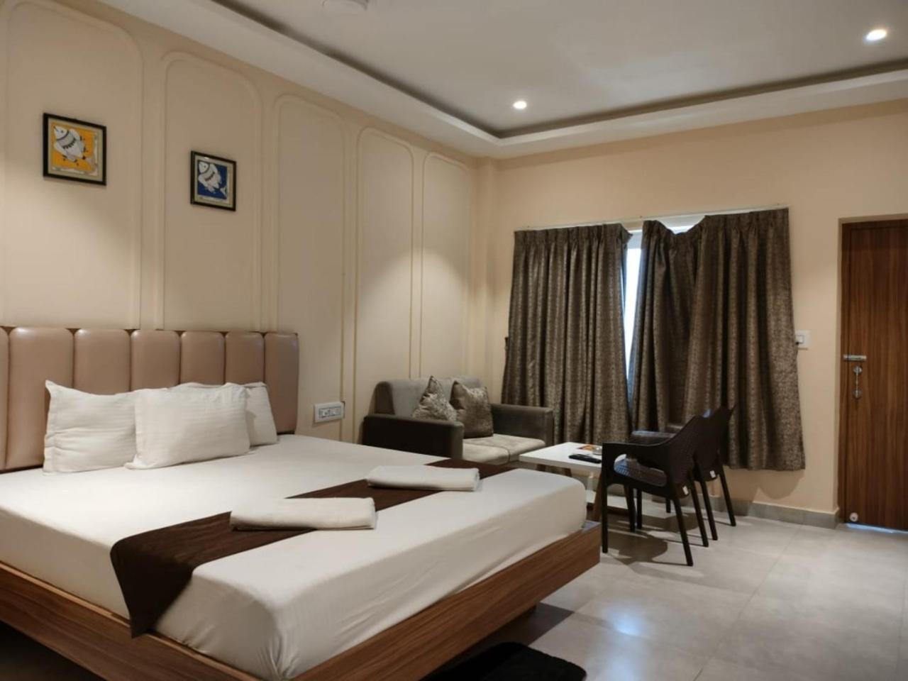 Parth King Beach Resort マンダーマニ エクステリア 写真
