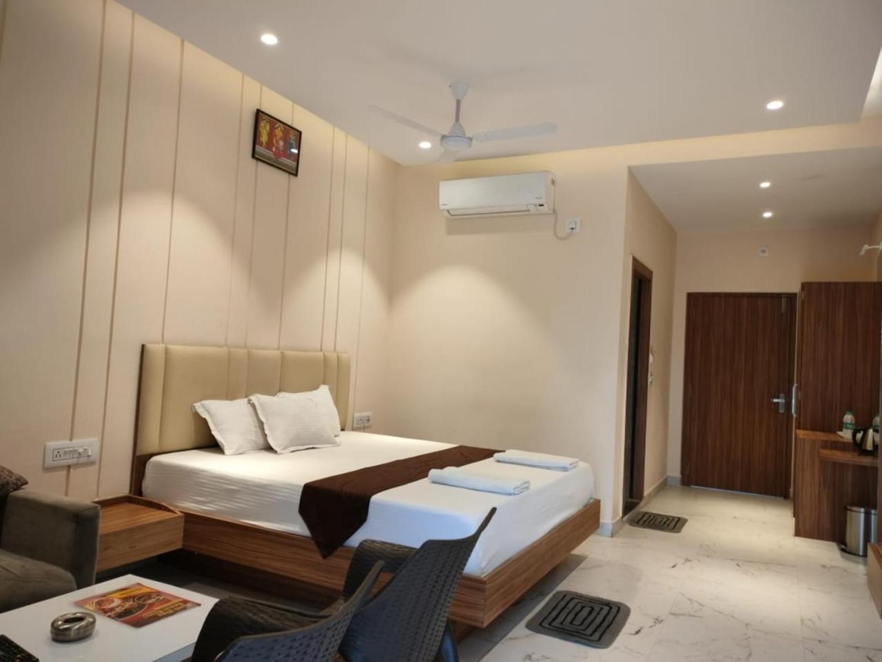 Parth King Beach Resort マンダーマニ エクステリア 写真