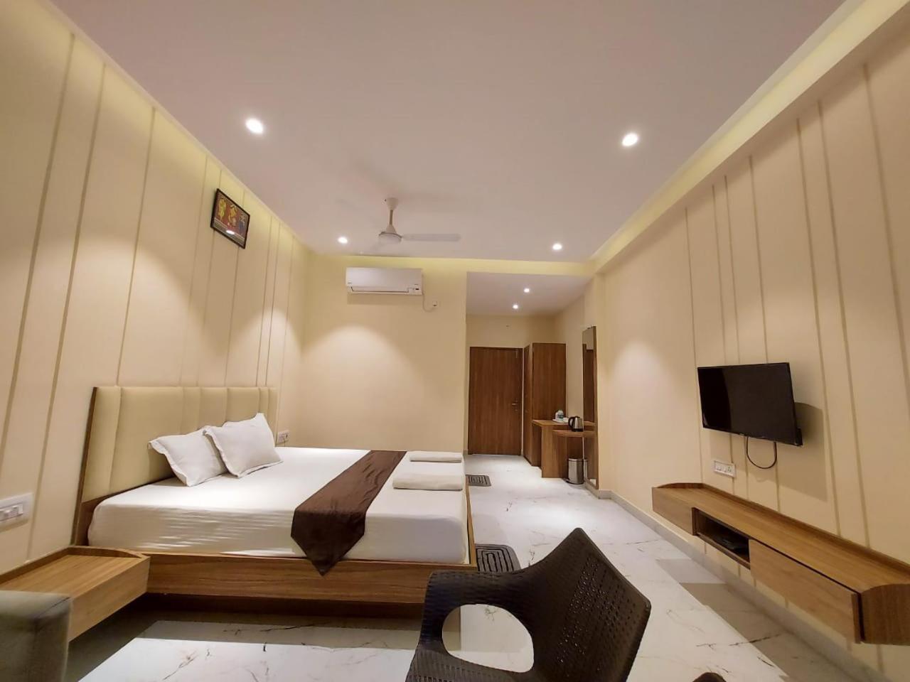 Parth King Beach Resort マンダーマニ エクステリア 写真