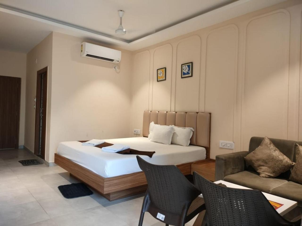Parth King Beach Resort マンダーマニ エクステリア 写真