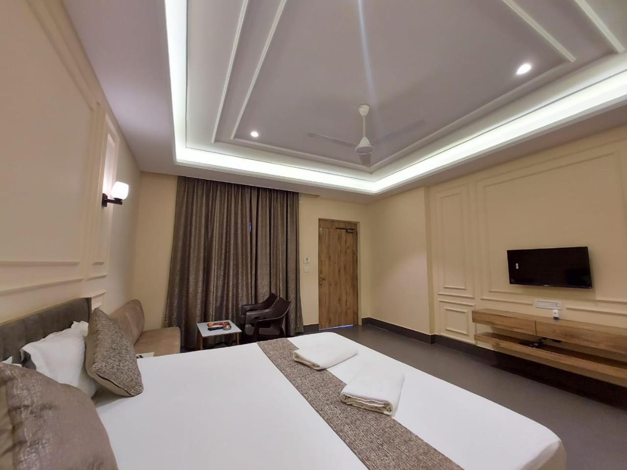 Parth King Beach Resort マンダーマニ エクステリア 写真